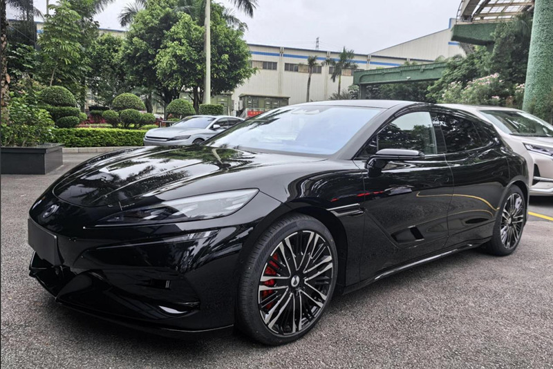 Denza Z9 GT Black Warrior Edition Diungkap dengan Perasaan Tempur