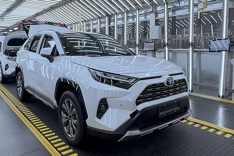 Mulai dari $23.915, Toyota RAV4 baru mulai dijual