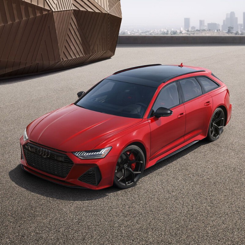 Performa Audi RS 6 Avant 2025