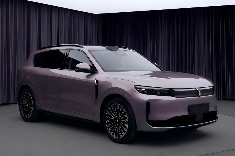 Model pertama Arsitektur Cerdas Tianyuan: Gambar Resmi dari Lynk & Co Free yang baru dirilis