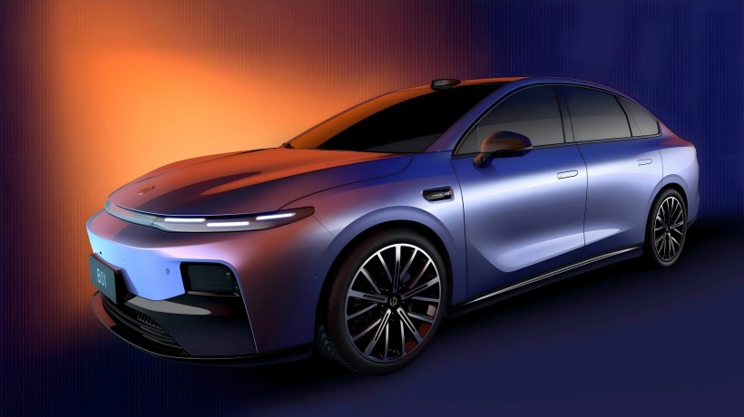 Leapmotor B01, diposisikan sebagai sedan ukuran sedang, diatur untuk memulai debutnya di Shanghai Auto Show. Gambar resmi model Leapmotor B01 telah dirilis.