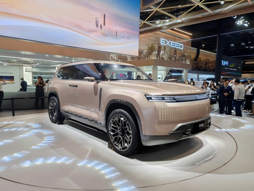 2025 Shanghai Auto Show: Starway Tianji Concept Car yang diluncurkan, diposisikan sebagai SUV LEISURE 6 - LAUT BESAR